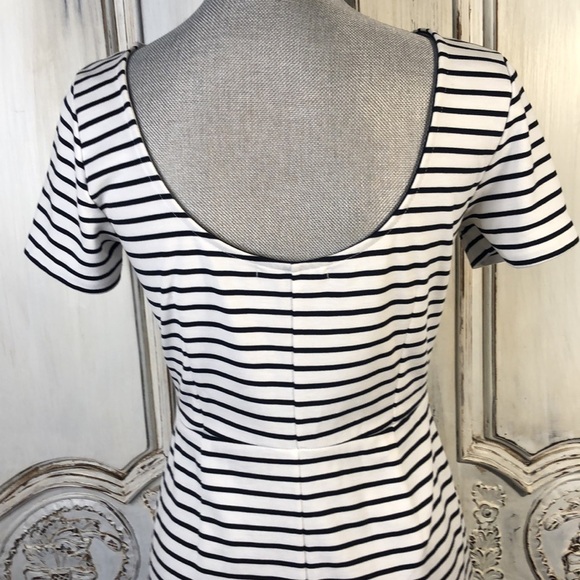 Banana Republic Black and White Stripe Waisted Short Sleeve Sheath Knit Dress - Picture 9 of 12